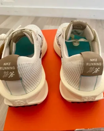 Tweedehands Nike Running Shoes bike — afbeelding 5 van 7