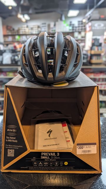 Used Specialized Prevail 3 Helmet Cycling Accessories