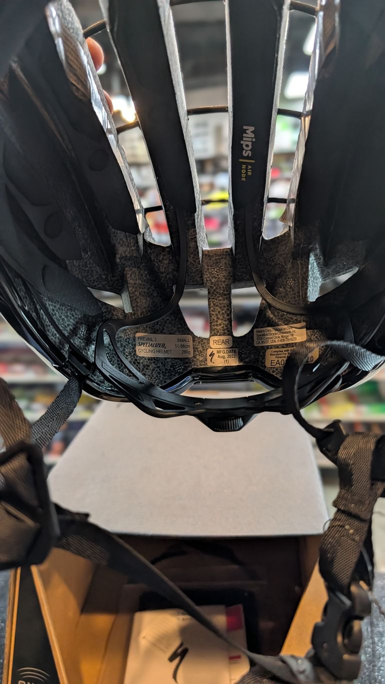 Used Specialized Prevail 3 Helmet bike — image 5 of 5