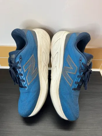 Gebrauchtes New Balance Fresh Foam x880 v15 bike — Bild 4 von 13