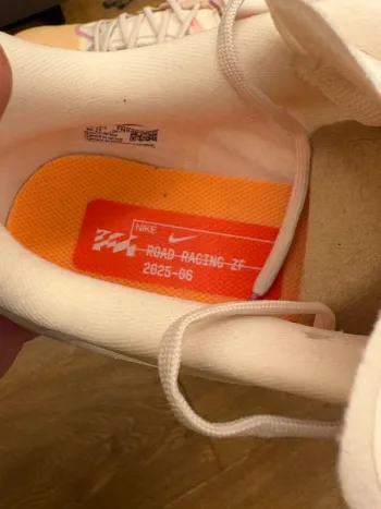 Used Nike Zoom Fly 6 bike — image 5 of 6
