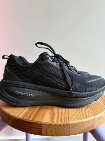 Tweedehands Nike Vomero 18 bike
