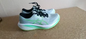 Used Asics Gel Cumulus 28 bike — image 3 of 7