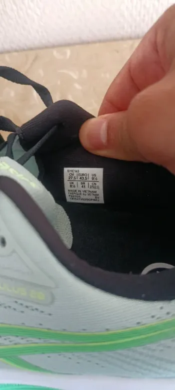 Used Asics Gel Cumulus 28 bike — image 7 of 7