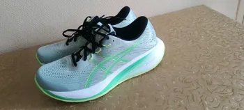 Used Asics Gel Cumulus 28 bike