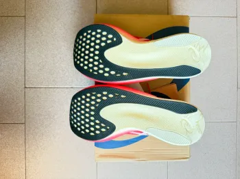 Asics MetaSpeed Sky+ bike d'occasion — image 4 sur 5