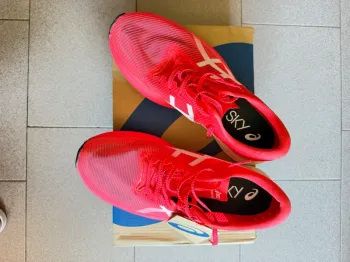 Asics MetaSpeed Sky+ bike d'occasion — image 3 sur 5