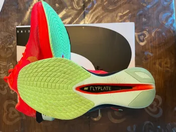 Nike Vaporfly 4 bike d'occasion — image 3 sur 6