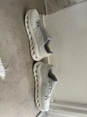 Brugt On Running Chaussures On bike — billede 4 af 4