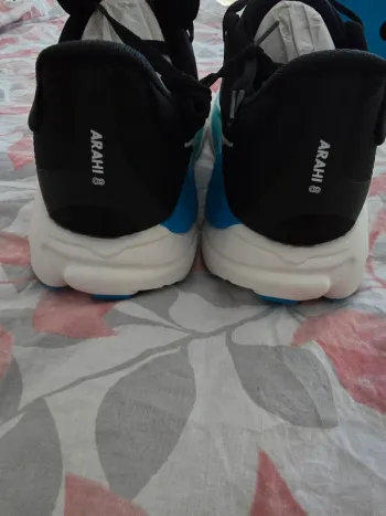 Tweedehands Hoka Arahi 8 bike — afbeelding 8 van 9