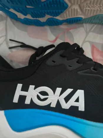 Tweedehands Hoka Arahi 8 bike — afbeelding 4 van 9