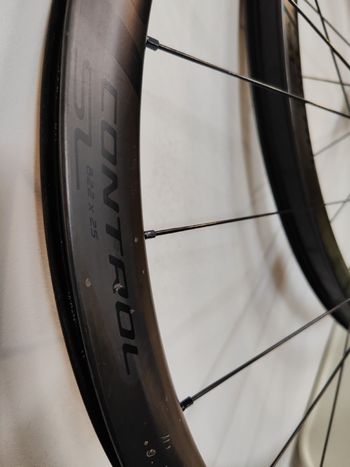 Used Roval Control SL 2020 bike — image 6 of 8