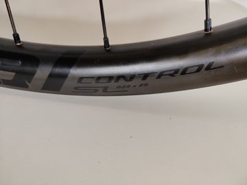 Used Roval Control SL 2020 bike — image 3 of 8