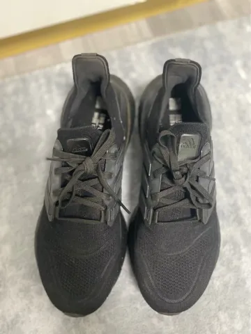 Adidas Ultraboost 22 bike usato — immagine 3 di 5