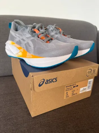 Brugt Asics Novablast 5 bike