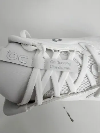 Używany White Cloudmonster Max bike — zdjęcie 4 z 7
