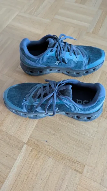 On Running On Laufschuhe bike usato — immagine 2 di 6