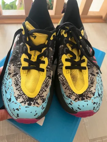 Tweedehands Hoka Speedgoat 6 bike — afbeelding 6 van 7