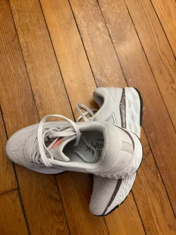 Używany New Balance Sneakers bike — zdjęcie 2 z 3