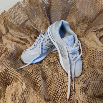 Używany Adidas Retro-Sneaker bike