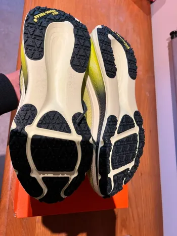 Used Nike Vomero 18 bike — image 3 of 7