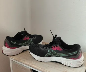 Brugt Asics GT-1000 12 bike