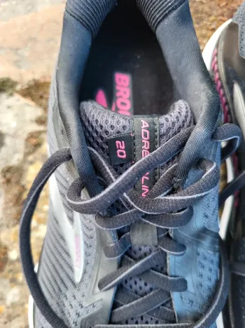 Used Brooks Adrenaline GTS 20 bike — image 3 of 7