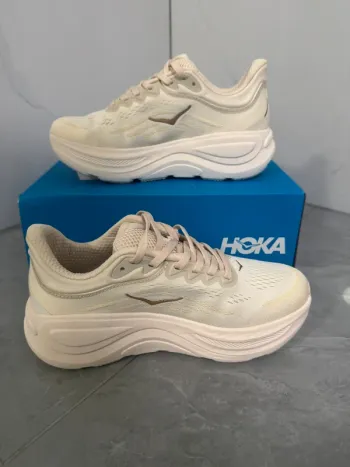 Tweedehands Hoka Bondi 9 bike — afbeelding 3 van 7