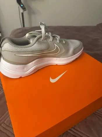 Używany Nike Schuhe bike — zdjęcie 3 z 4