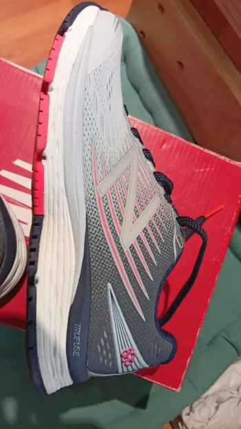 Gebrauchtes New Balance 880 bike — Bild 10 von 10