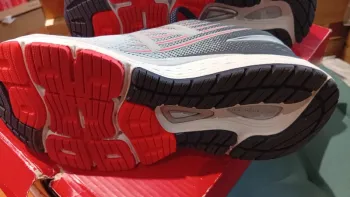 Gebrauchtes New Balance 880 bike — Bild 7 von 10