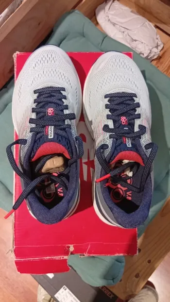 Gebrauchtes New Balance 880 bike — Bild 2 von 10