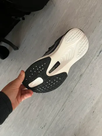 Used Nike Zoom Fly 6 bike — image 5 of 5
