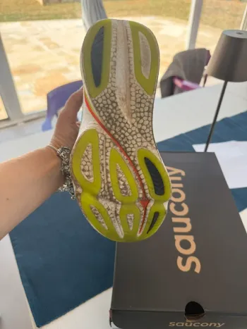 Brugt Saucony Endorphin Azura bike — billede 8 af 8