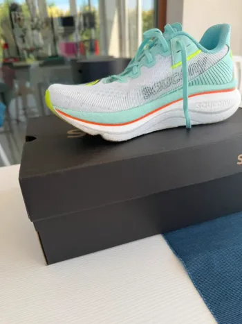Brugt Saucony Endorphin Azura bike — billede 4 af 8