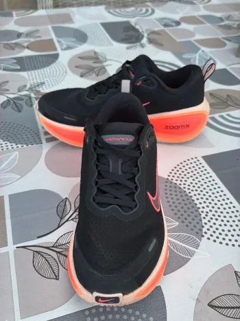 Used Nike Zoom X Vomero bike — image 4 of 4
