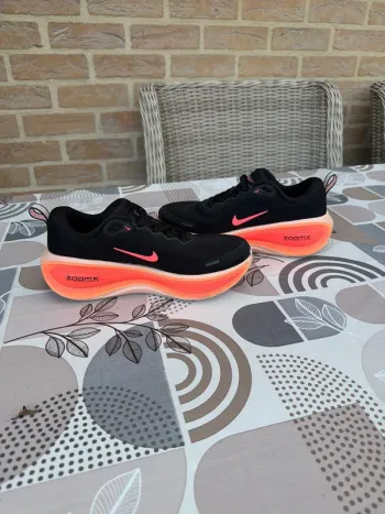 Used Nike Zoom X Vomero bike
