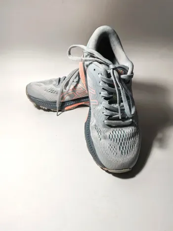 Brugt Asics Kayano 26 bike — billede 3 af 10