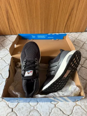 Używany Adidas UltraBoost 5.0 NASA bike — zdjęcie 15 z 15