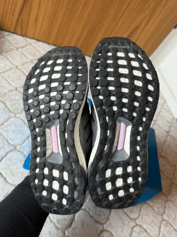 Używany Adidas UltraBoost 5.0 NASA bike — zdjęcie 6 z 15