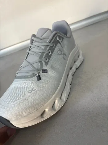 Used On Running Cloud bike — image 7 of 10