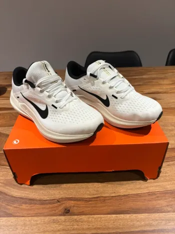 Used Nike W AIR WINFLO 10 bike