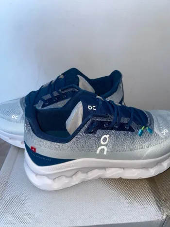 Used On Running Cloud bike — image 3 of 5