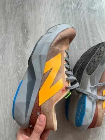 Brugt New Balance Rebel v4 bike — billede 3 af 8