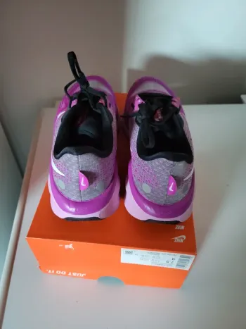 Used Nike Vomero 17 bike — image 4 of 7