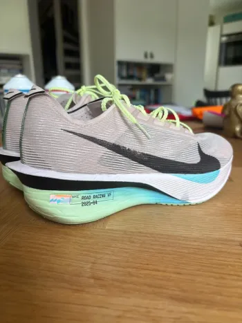Gebrauchtes Nike ZoomX Vaporfly Next% bike