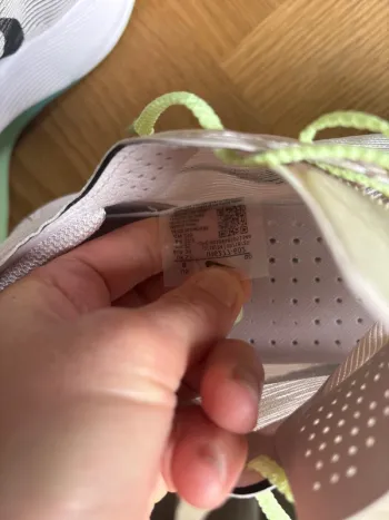 Nike ZoomX Vaporfly Next% bike d'occasion — image 8 sur 9