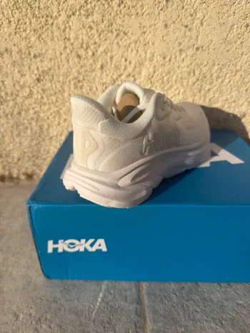 Hoka Clifton 10 bike usato — immagine 5 di 6