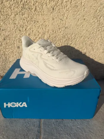 Hoka Clifton 10 bike usato — immagine 3 di 6