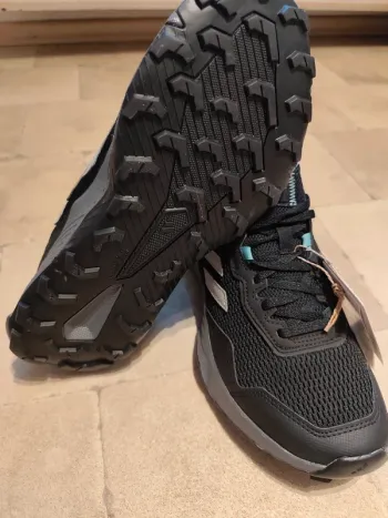 Gebrauchtes Adidas Schuhe 39 1/3 bike — Bild 4 von 7